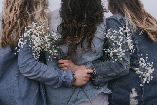 Community Spotlight: Abbe Greenberg and Maggie Sarachek are "Anxiety Sisters"
